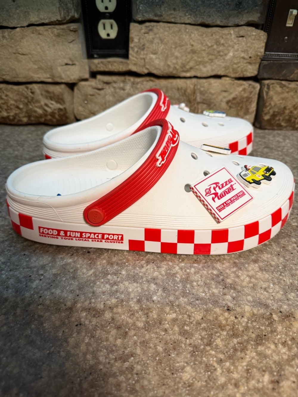 CROCS Toy Story - Picture 4 of 8